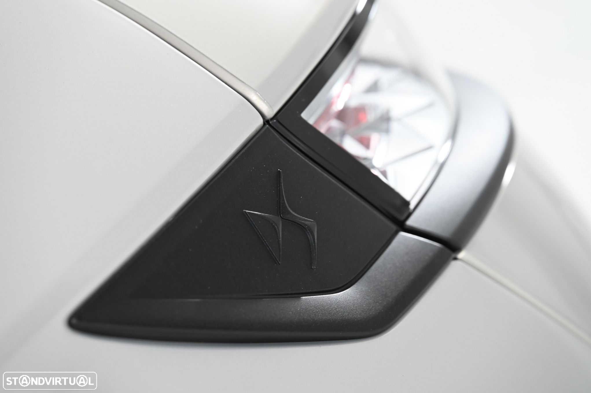 DS DS7 Crossback E-Tense Performance Line EAT8 - 13