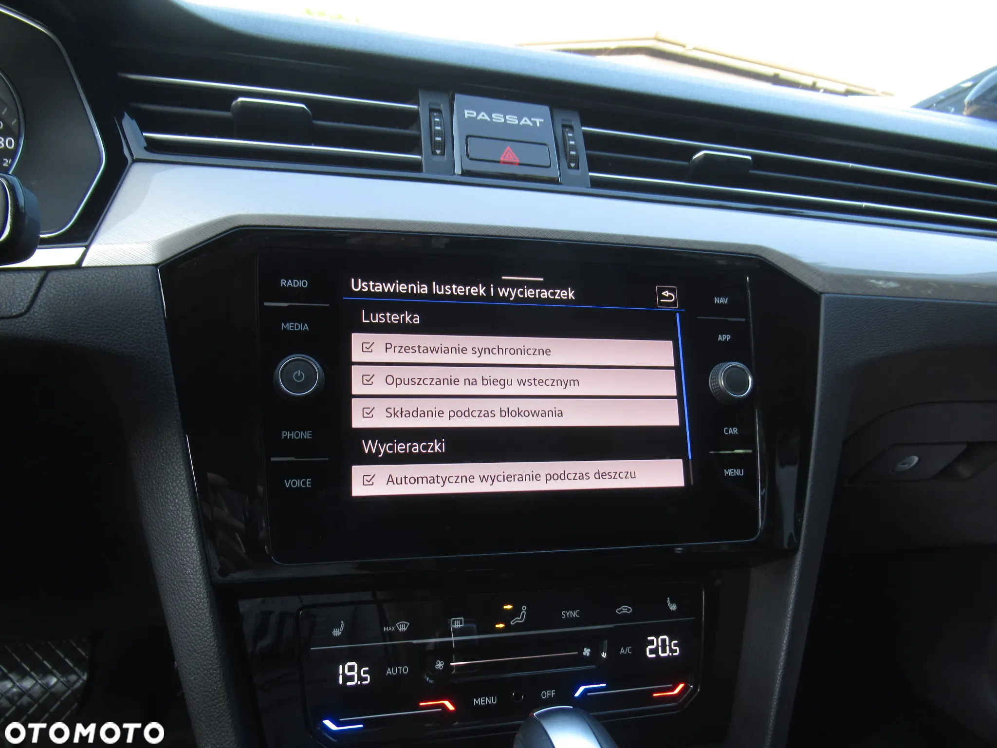 Volkswagen Passat 2.0 TSI Business DSG - 27