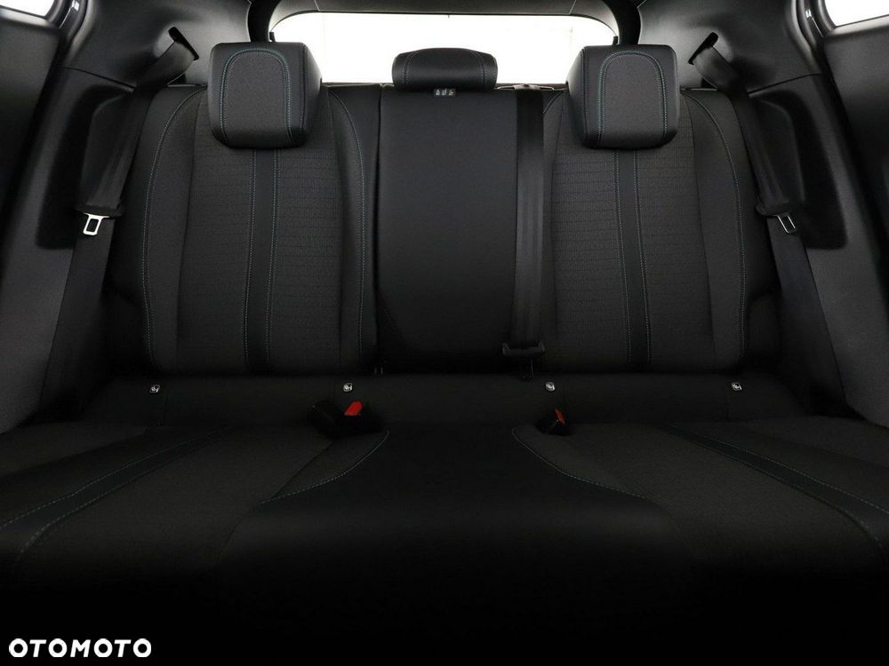 Peugeot 2008 1.5 BlueHDi Allure S&S EAT8 - 19