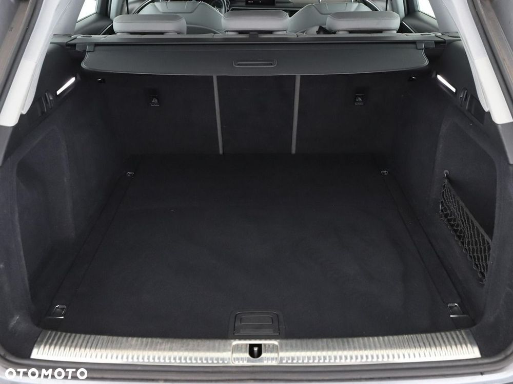 Audi A4 Avant 35 TDI Sport S tronic - 21