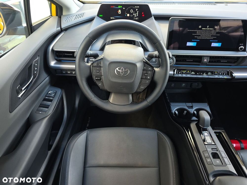 Toyota Prius - 25