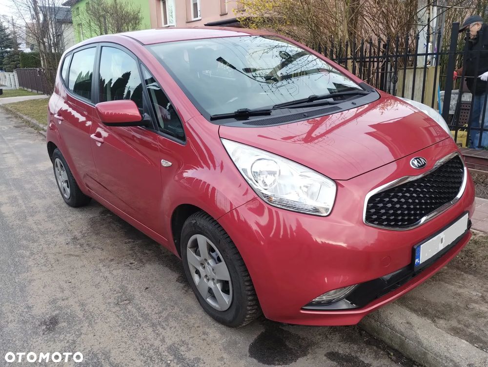 Kia Venga 1.4 CVVT UEFA EURO 2016 - 3