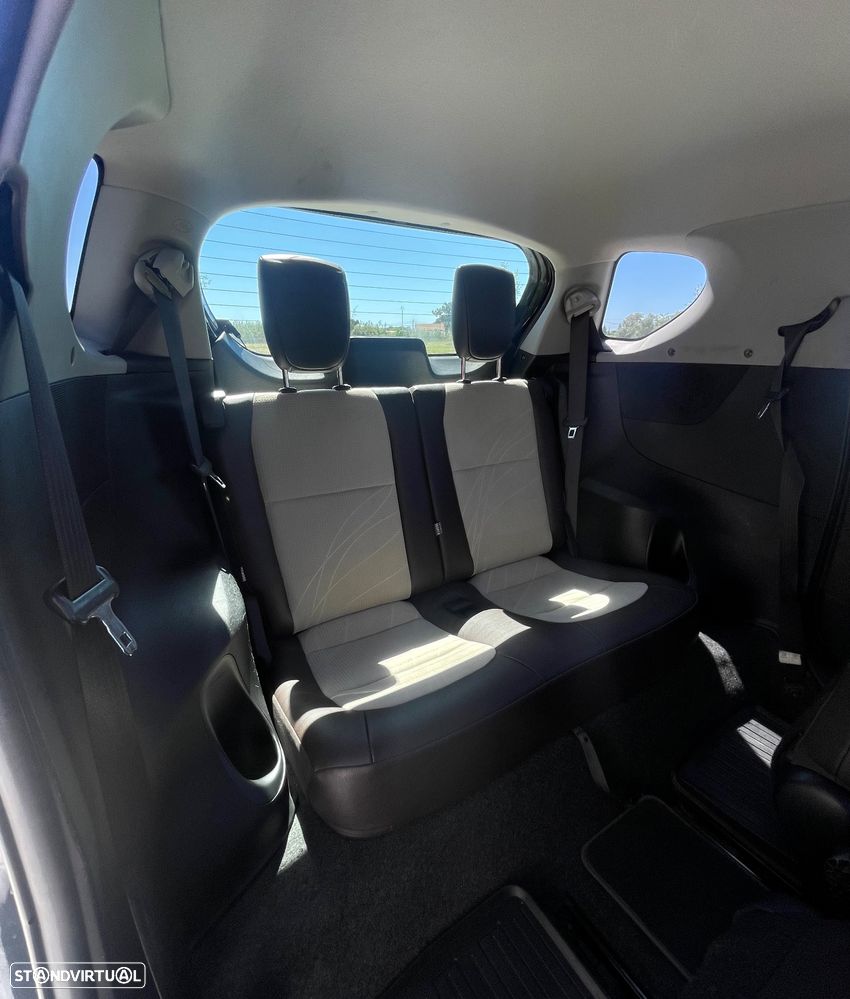 Toyota iQ 1.33 VVT-i 2 MultiDrive EP+NAVI+Bluetooth - 12