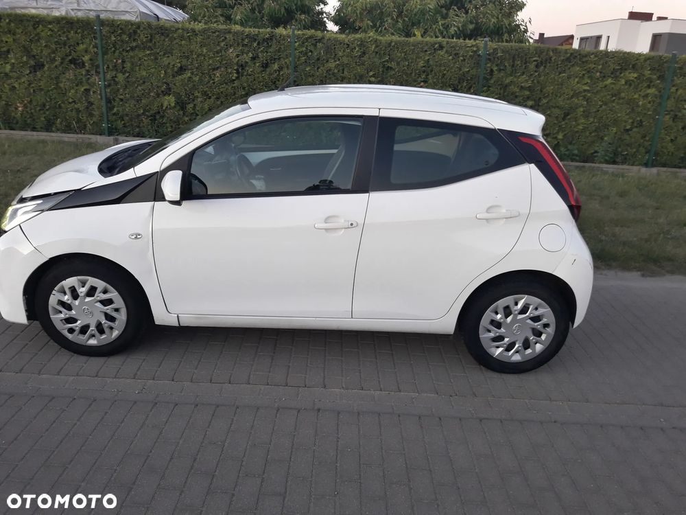Toyota Aygo 1.0 VVT-i Black Edition - 2