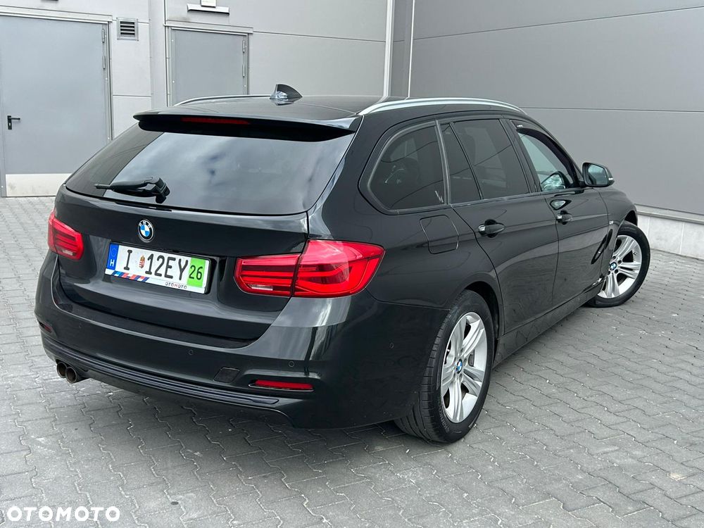 BMW Seria 3 320d Sport Line - 5