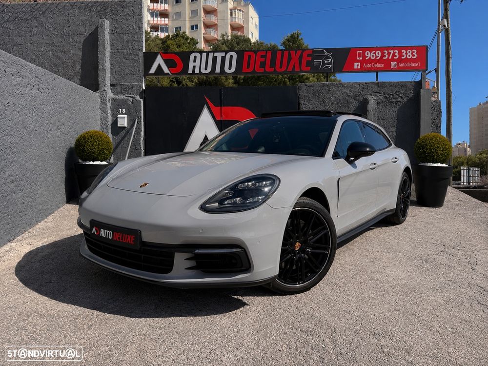 Porsche Panamera Sport Turismo - 1