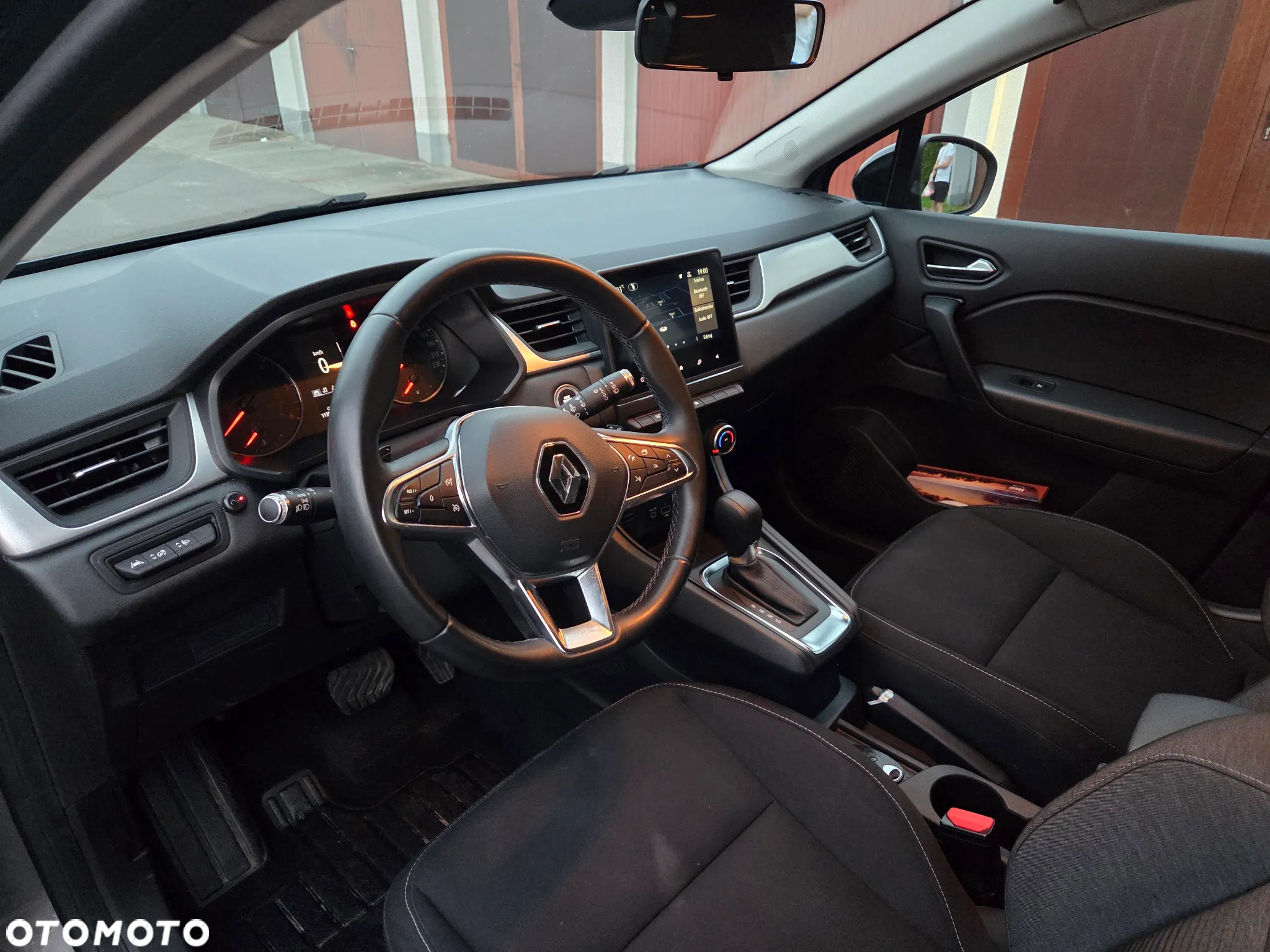 Renault Captur - 9