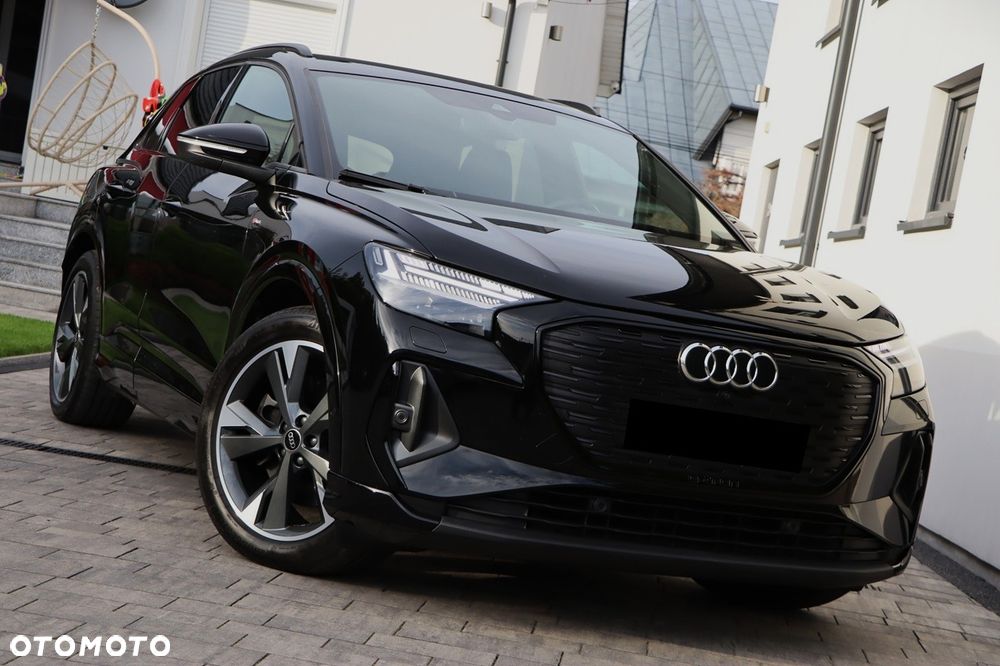 Audi Q4 e-tron - 6