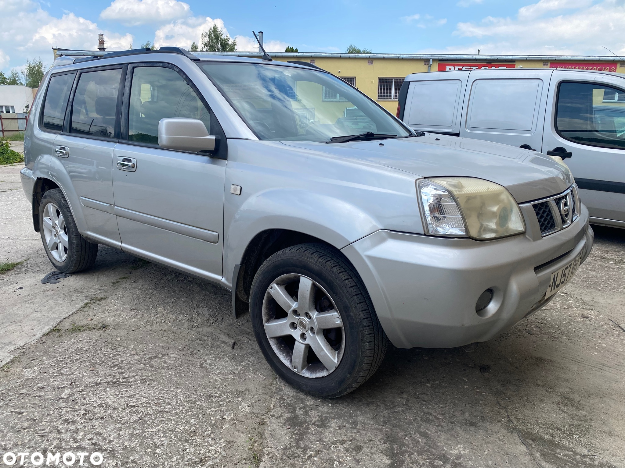 Nissan X-Trail - 2