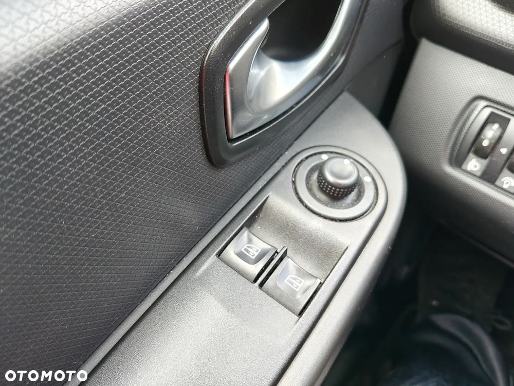 Renault Clio 1.5 dCi Alize - 21