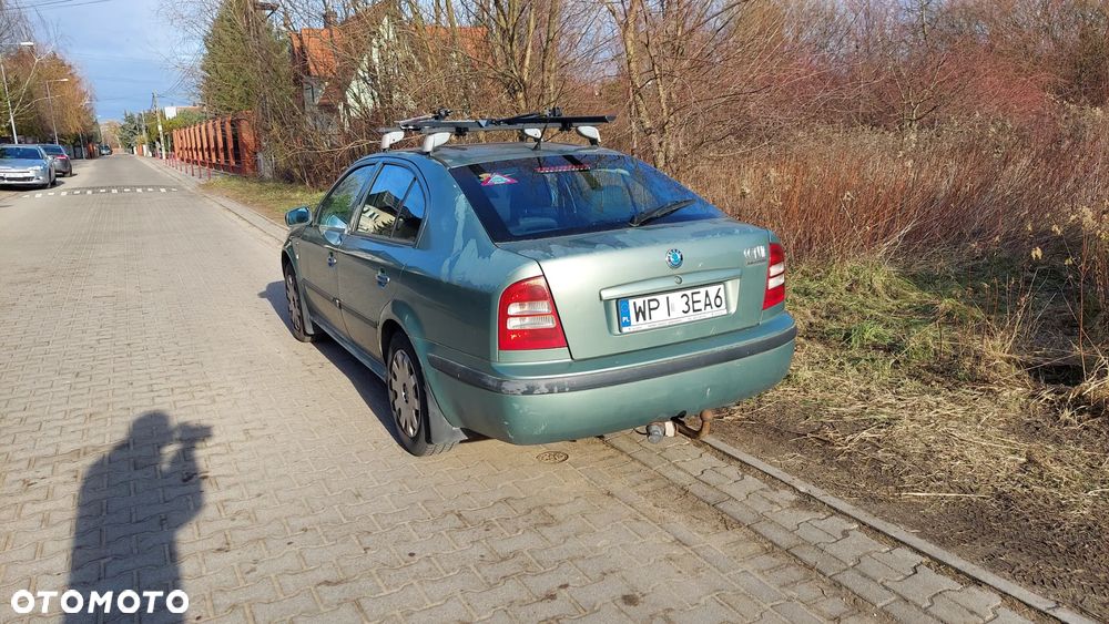 Skoda Octavia 2003 photo 2