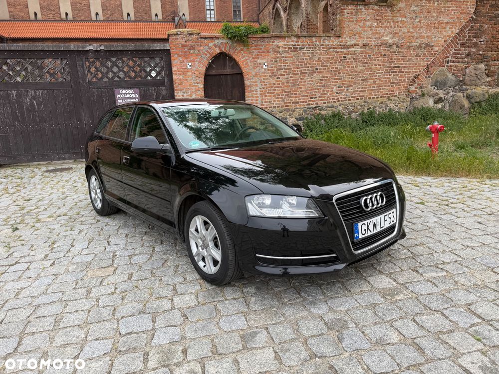 Audi A3 Sportback 1.6 Attraction - 3