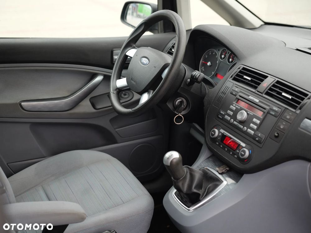 Ford C-MAX - 11