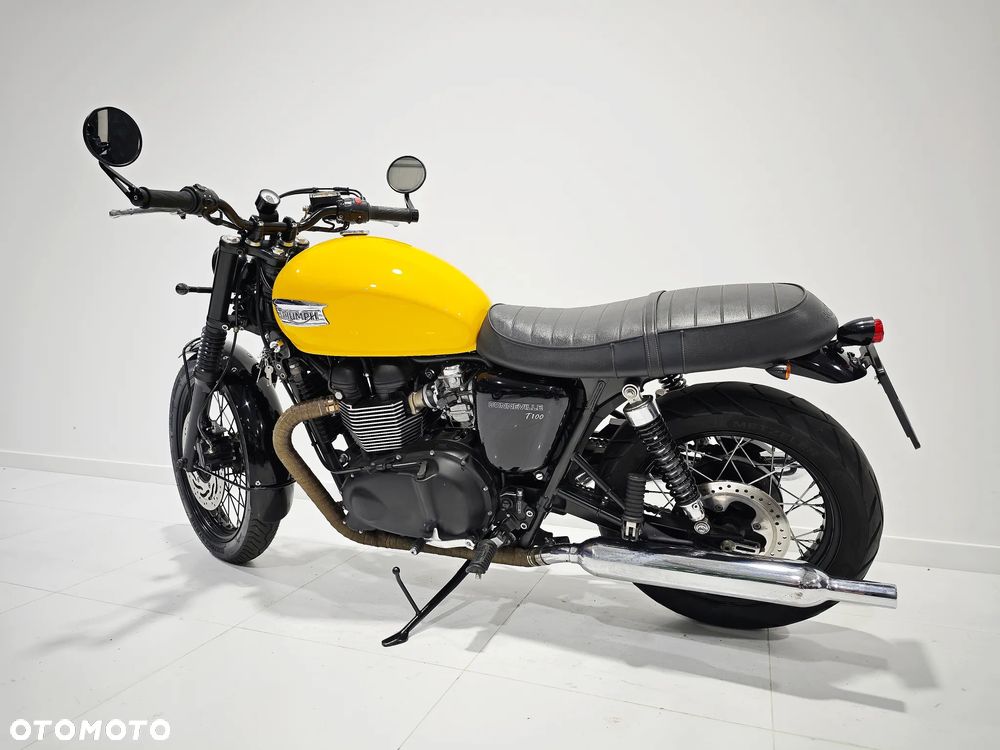 Triumph Bonneville - 14