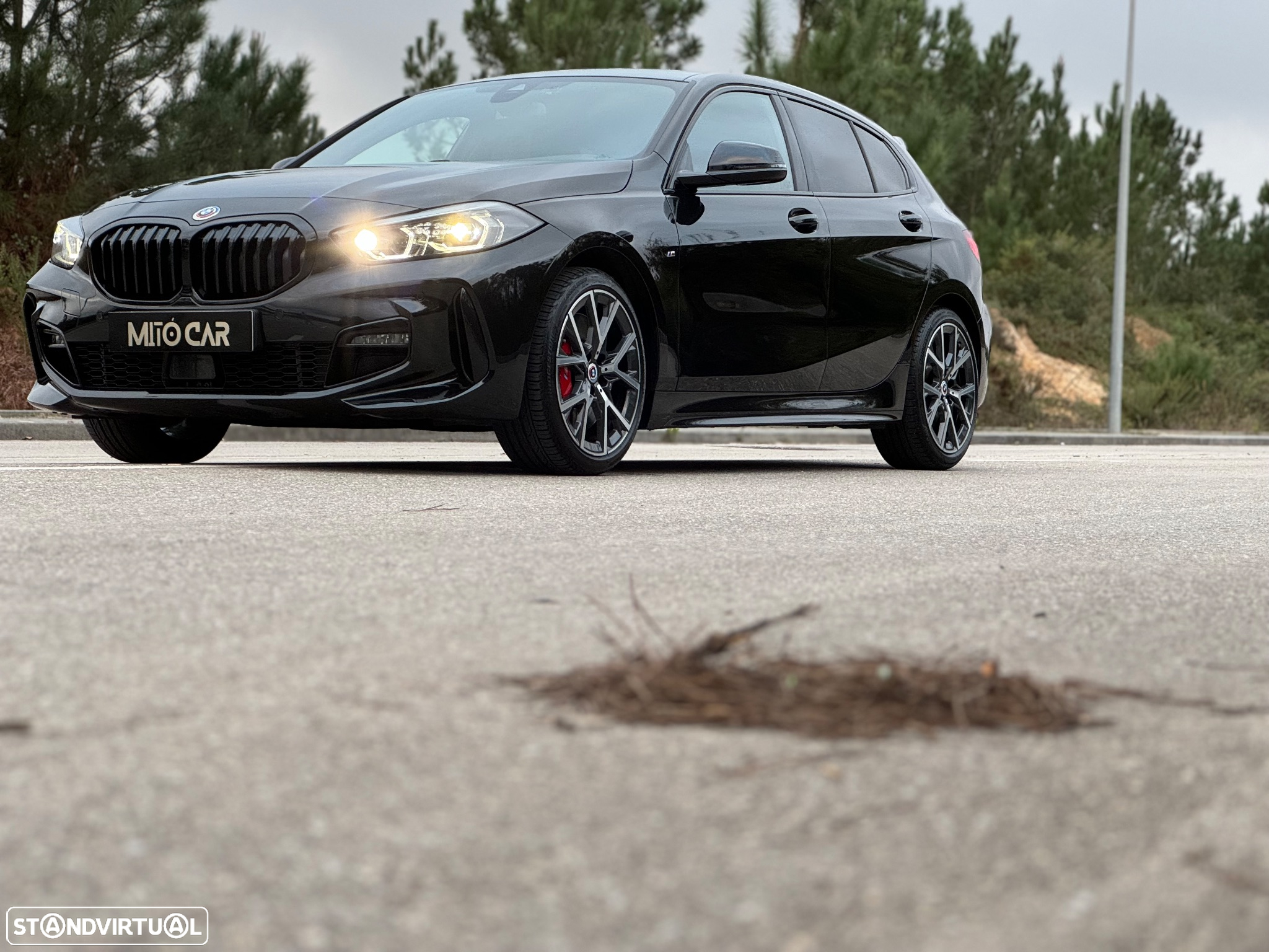 BMW 116 d Pack 50 anos M Auto - 18