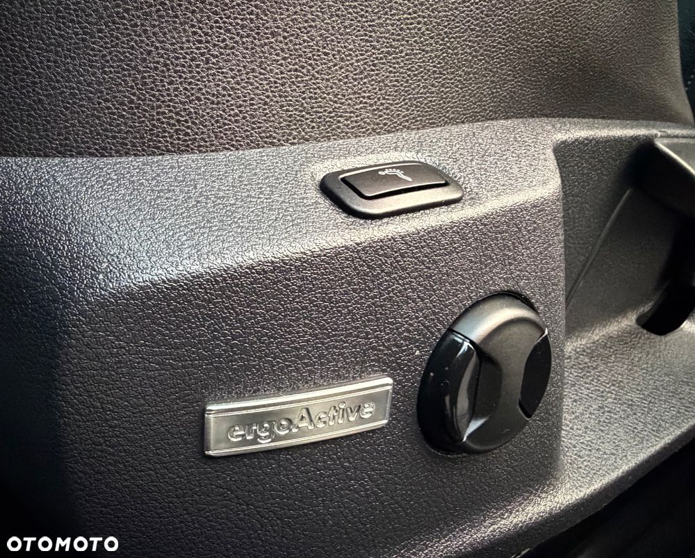 Volkswagen Golf Variant 1.4 TSI Highline - 32