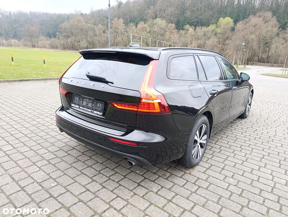 Volvo V60 D3 AWD Geartronic Momentum - 8