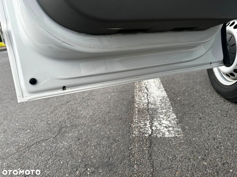 Volkswagen Transporter T6.1 Long Izoterma - 32