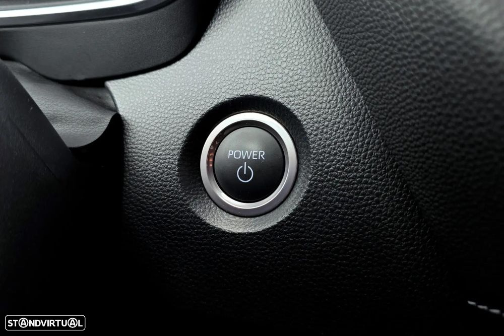 Toyota Corolla 1.8 Hybrid Comfort Plus - 22