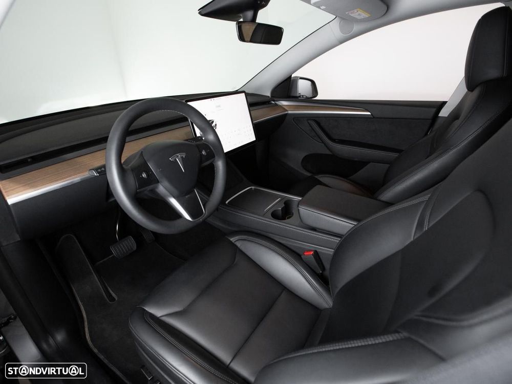 Tesla Model Y Long Range Dual Motor AWD - 7