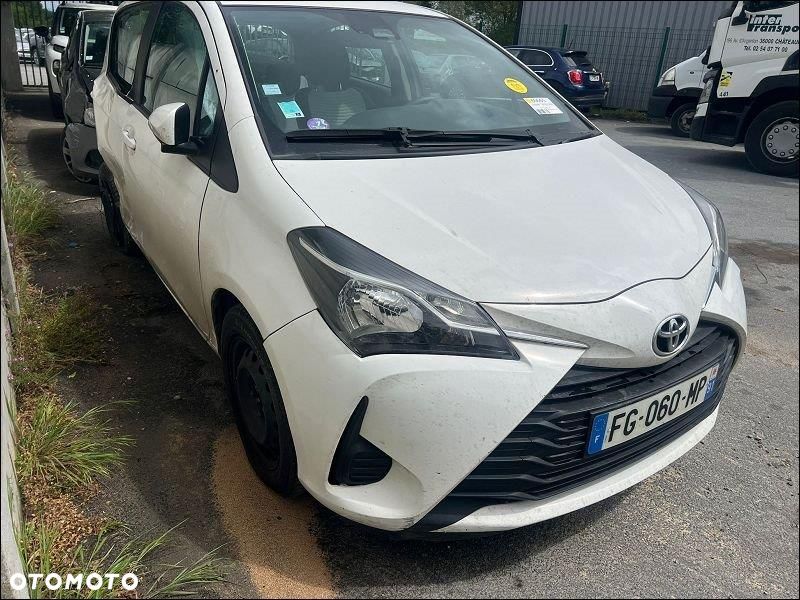 Toyota Yaris - 2