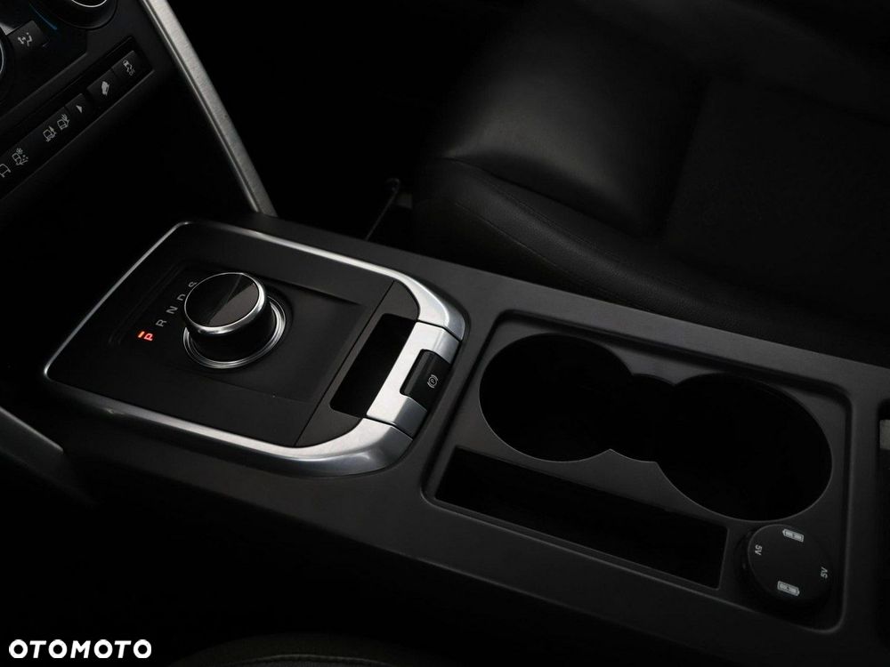 Land Rover Discovery Sport 2.0 TD4 Pure - 28