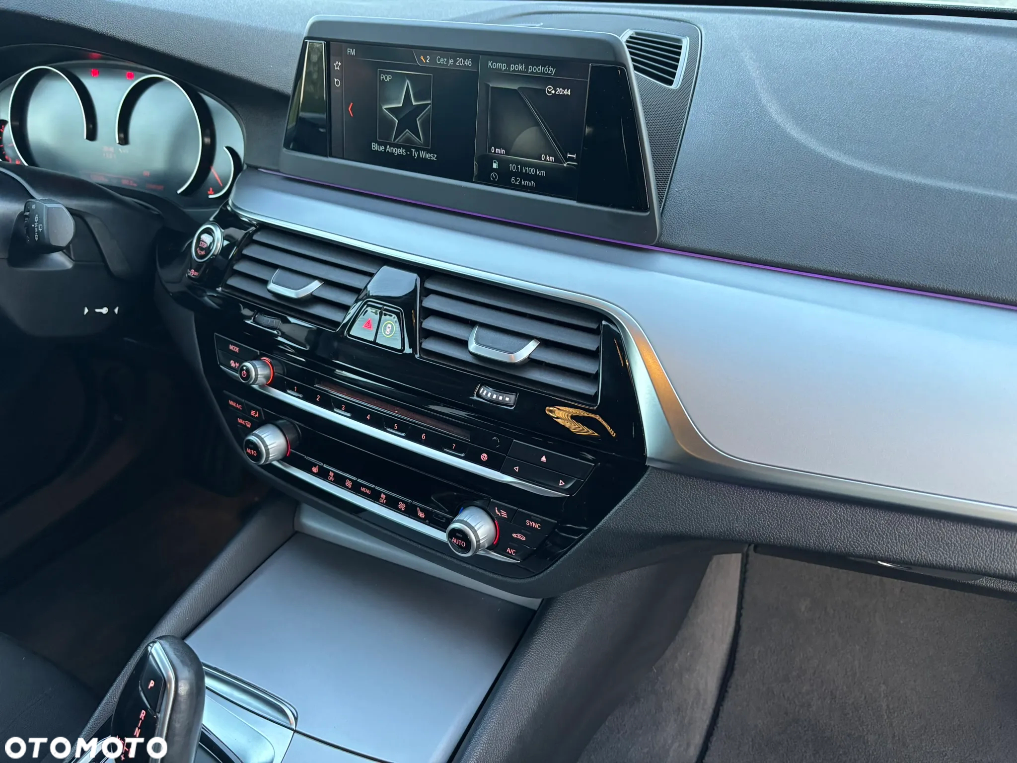 BMW Seria 5 520d xDrive - 13