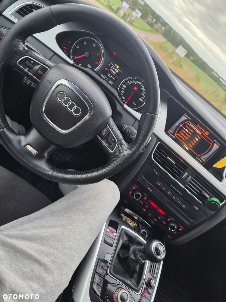 Audi A4 Avant 2.0 TDI - 9