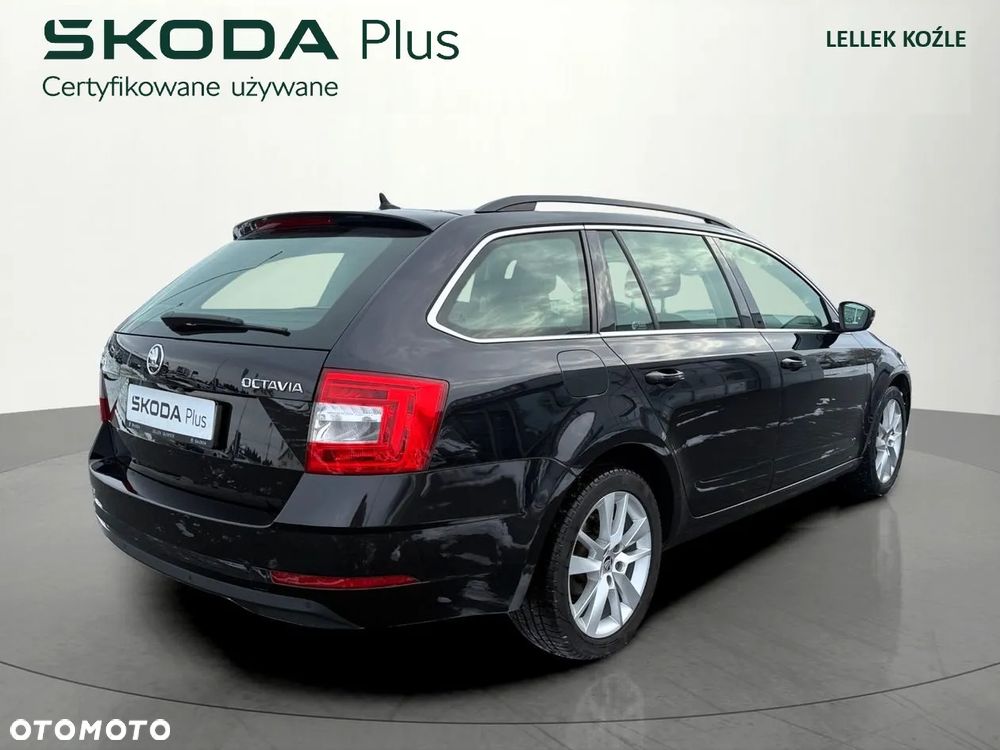 Skoda Octavia 2.0 TDI SCR Style DSG - 2