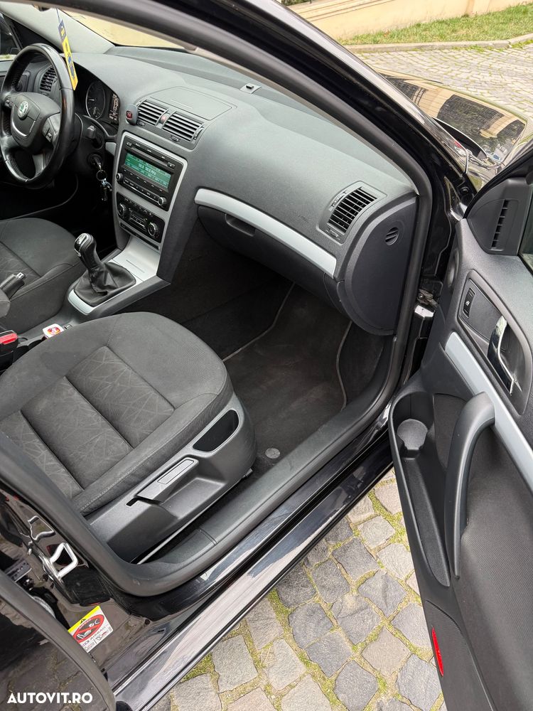 Skoda Octavia 2.0 TDI DPF FAMILY - 22