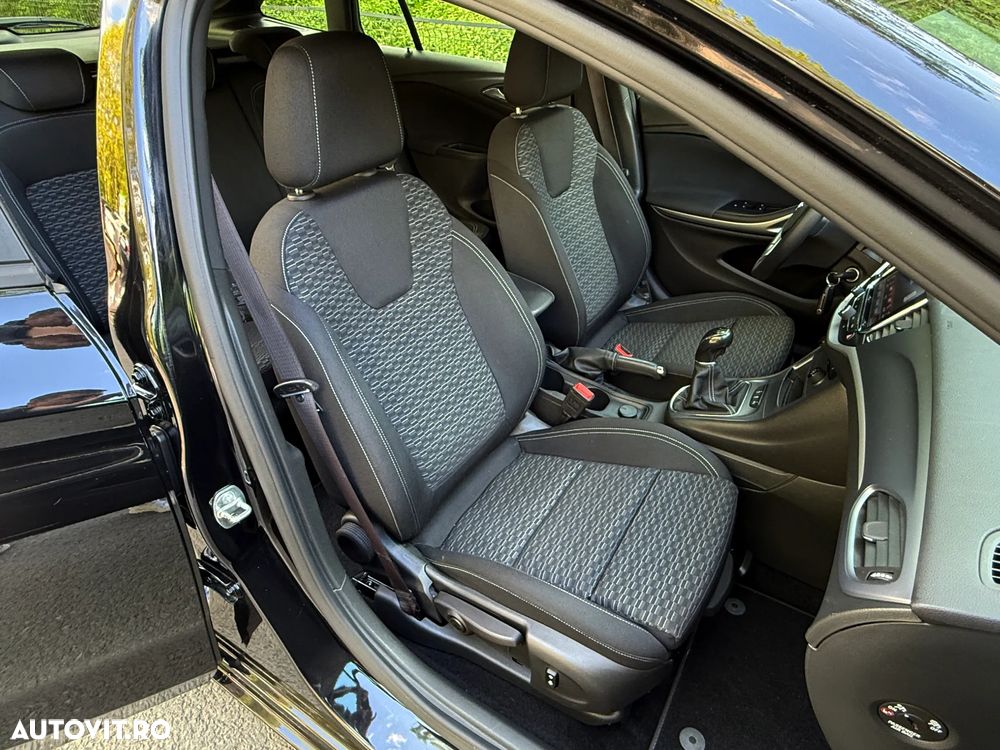 Opel Astra 1.6 CDTI ECOTEC Start/Stop Enjoy - 3