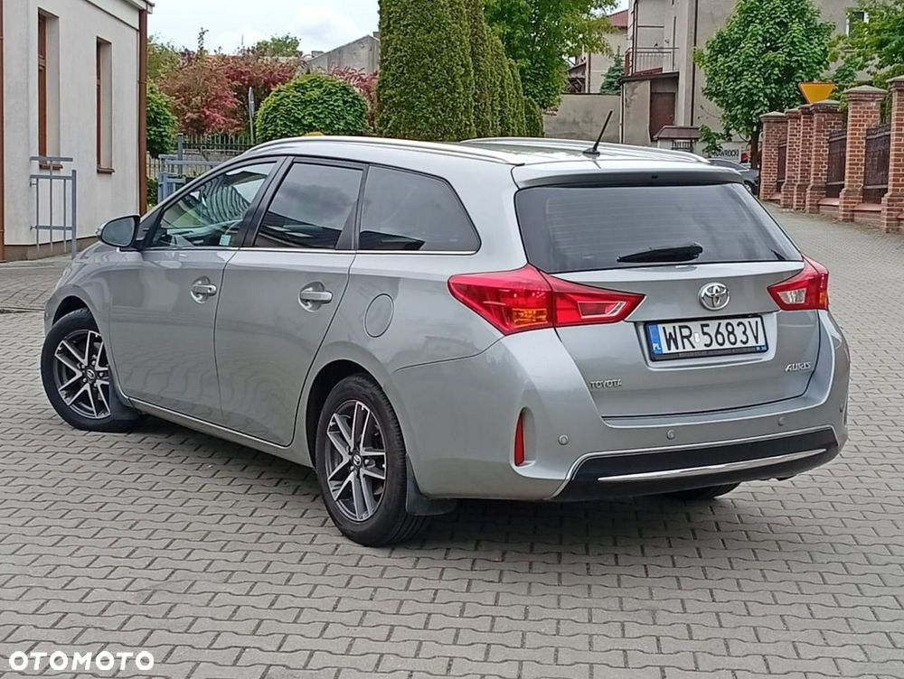 Toyota Auris - 15