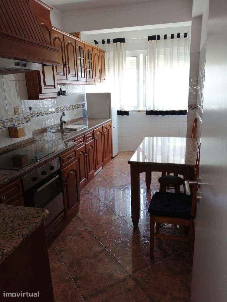 T2 na Quinta do Mendes, Odivelas — 320.000 € - Grande imagem: 2/17