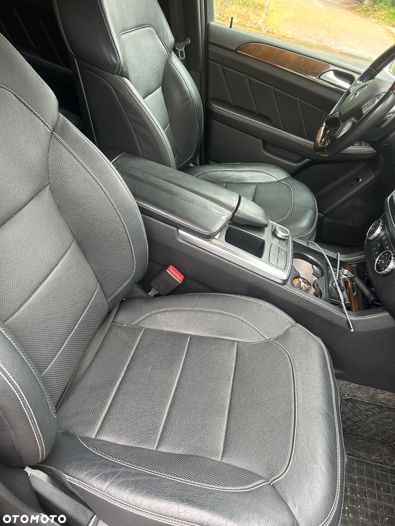 Mercedes-Benz GL 400 4Matic 7G-TRONIC - 24