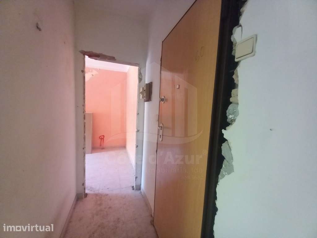Apartamento T1 - Baixa da Banheira - Grande imagem: 4/19