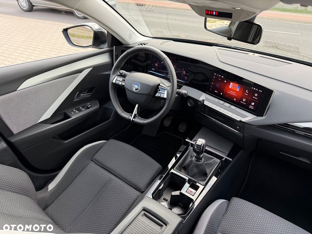 Opel Astra 1.2 Turbo Enjoy - 25