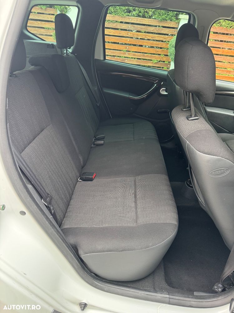 Dacia Duster dCi 110 FAP 4x4 Laureate - 10