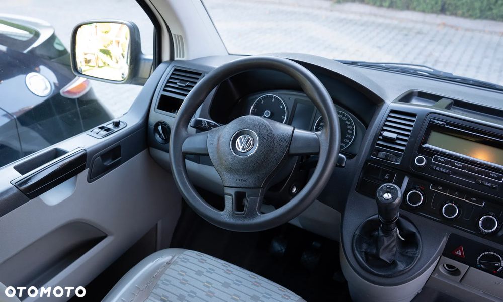 Volkswagen Transporter 2011 photo 2