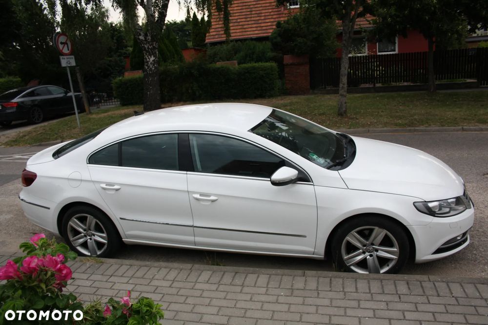 Volkswagen Passat - 8