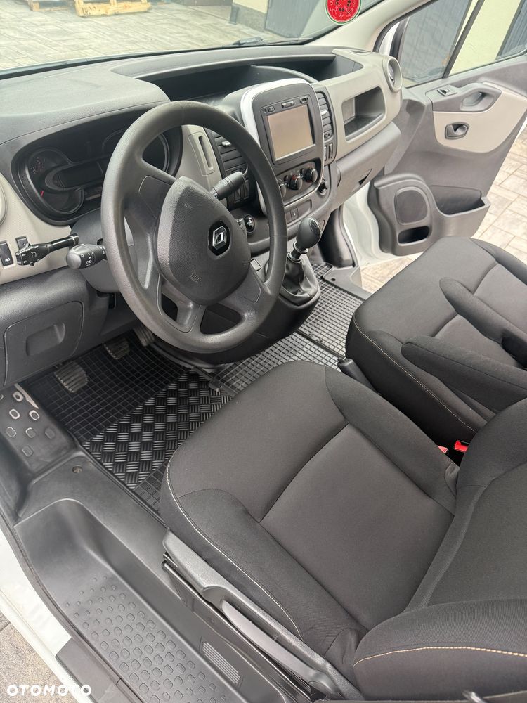 Renault Trafic - 19