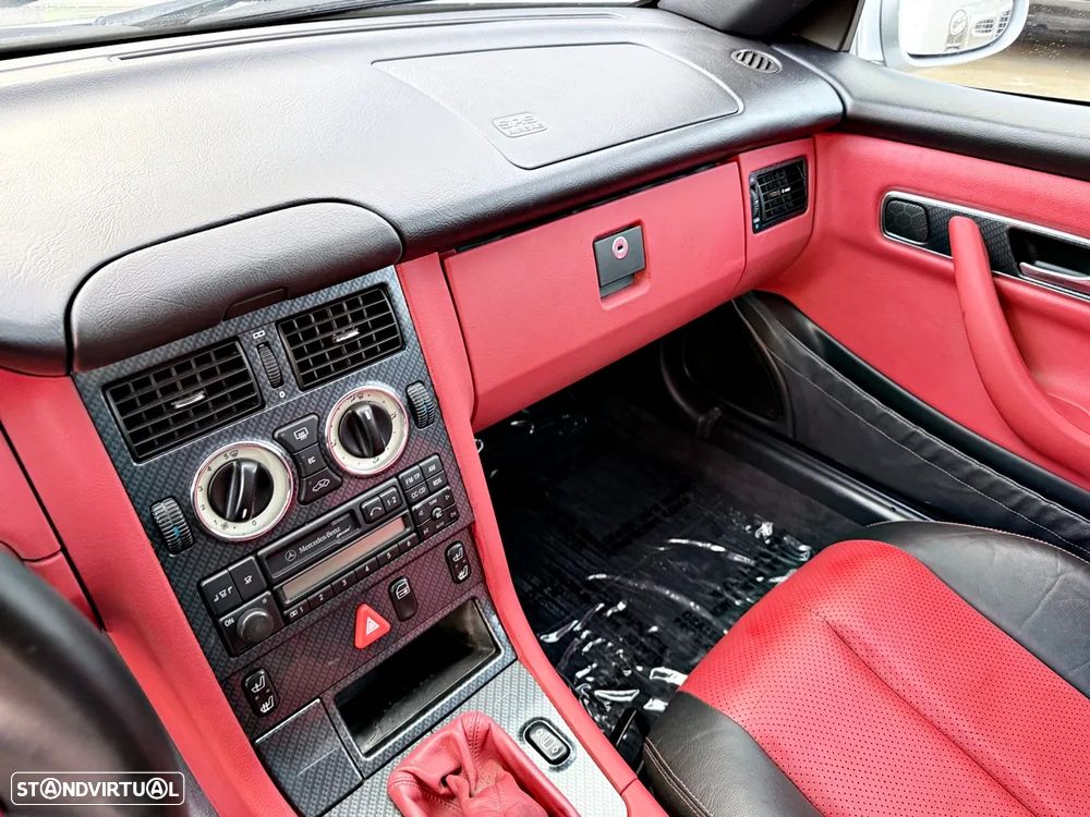 Mercedes-Benz SLK 200 Standard - 12