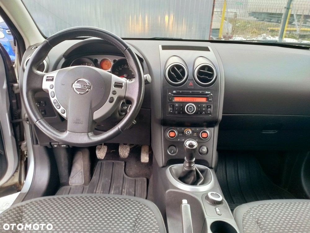 Nissan Qashqai - 12