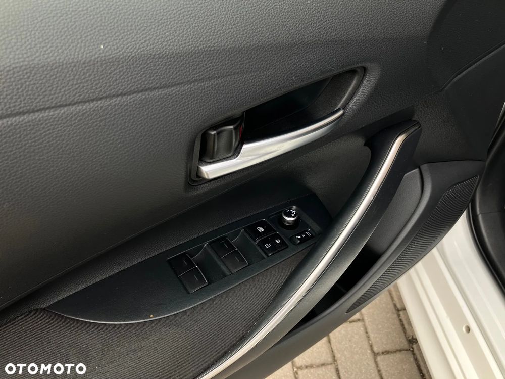 Toyota Corolla 1.8 Hybrid Comfort - 31