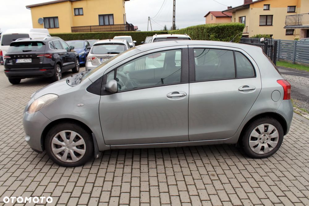 Toyota Yaris 1.0 Luna A/C - 6
