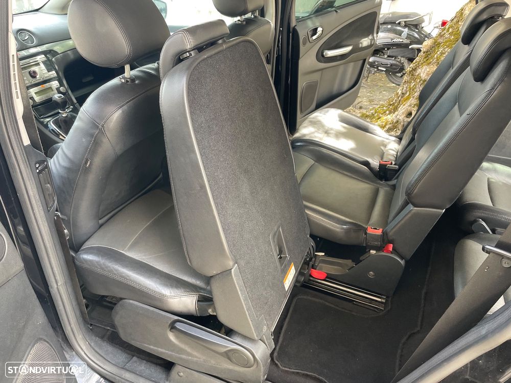 Ford S-Max 1.8 TDCi Titanium 7L - 27