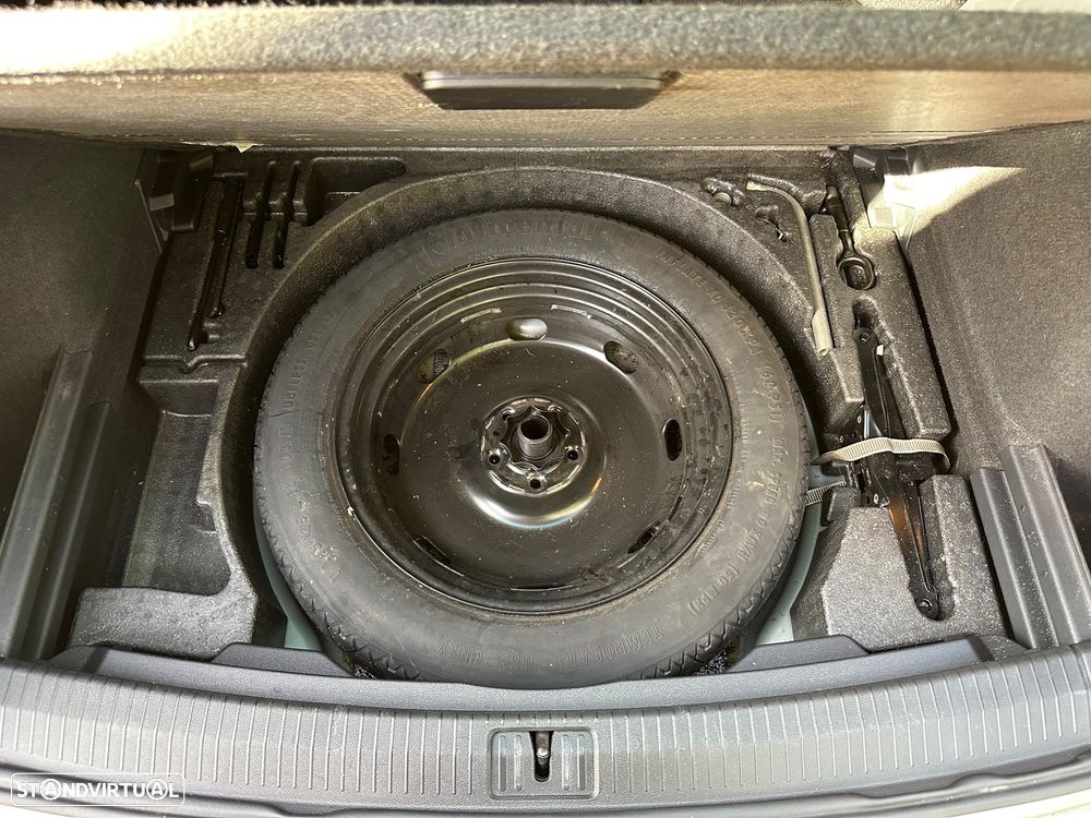 VW Tiguan 1.6 TDI Confortline - 24