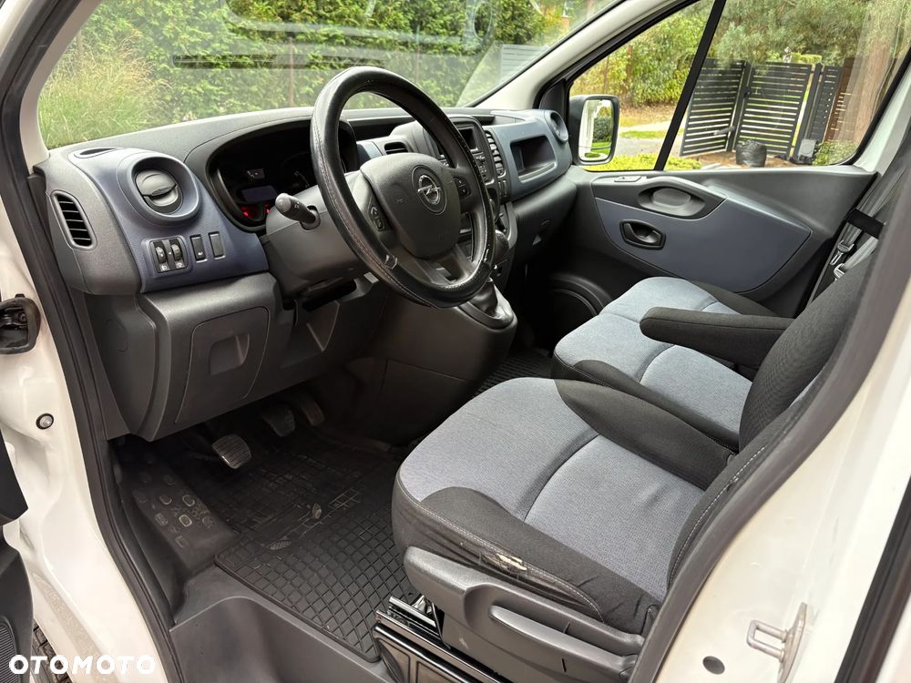 Opel Vivaro - 9