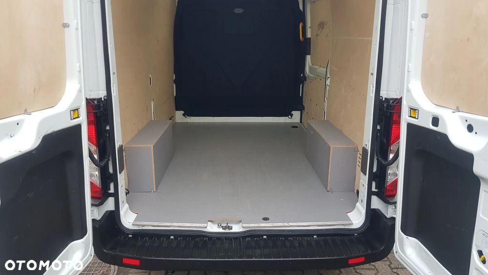 Ford Transit - 21