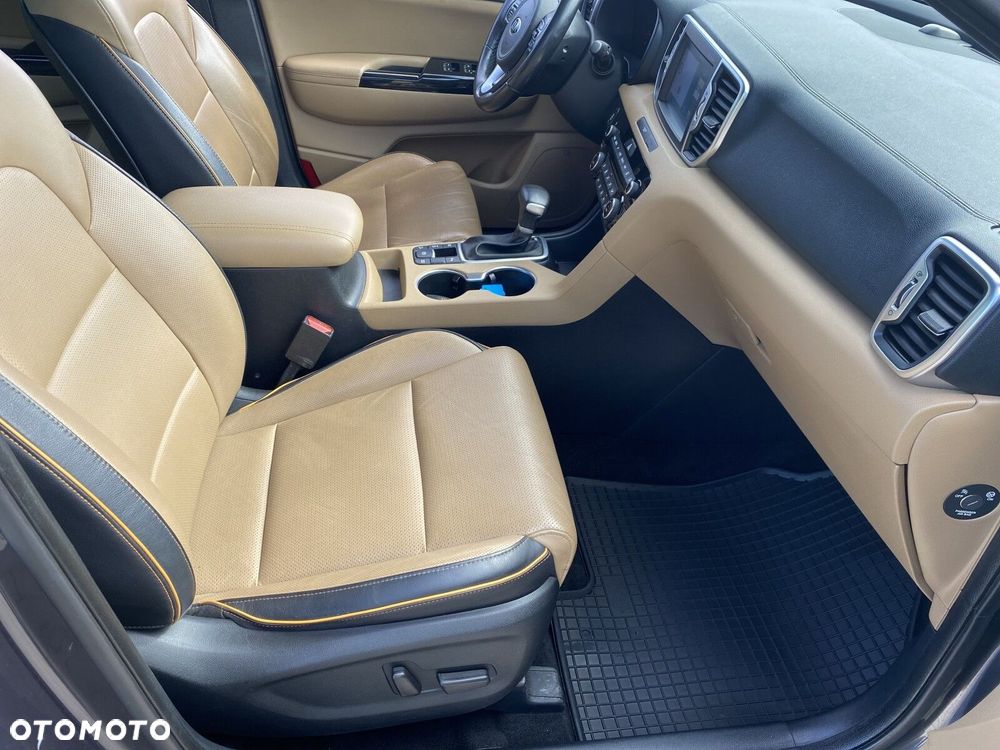Kia Sportage - 17