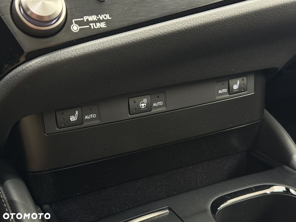 Lexus ES - 28